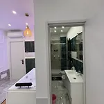Bed and Breakfast Luxor Eco Casa E Per Vacanze In Centro Piazza Bologna, Colosseo, Piazza Di Spagna, Vaticano, San Pietro, Sapienza, Fontana Di Trevi, Piazza Navona, Trastevere, Tiburtina, Termini, Aeroporto 4*