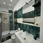 Luxor Eco Casa E Per Vacanze In Centro Piazza Bologna, Colosseo, Piazza Di Spagna, Vaticano, San Pietro, Sapienza, Fontana Di Trevi, Piazza Navona, Trastevere, Tiburtina, Termini, Aeroporto Ρώμη