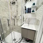 Bed and Breakfast Luxor Eco Casa E Per Vacanze In Centro Piazza Bologna, Colosseo, Piazza Di Spagna, Vaticano, San Pietro, Sapienza, Fontana Di Trevi, Piazza Navona, Trastevere, Tiburtina, Termini, Aeroporto