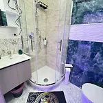 Bed and Breakfast Luxor Eco Casa E Per Vacanze In Centro Piazza Bologna, Colosseo, Piazza Di Spagna, Vaticano, San Pietro, Sapienza, Fontana Di Trevi, Piazza Navona, Trastevere, Tiburtina, Termini, Aeroporto