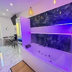 Luxor Eco Casa E Per Vacanze In Centro Piazza Bologna, Colosseo, Piazza Di Spagna, Vaticano, San Pietro, Sapienza, Fontana Di Trevi, Piazza Navona, Trastevere, Tiburtina, Termini, Aeroporto Ρώμη