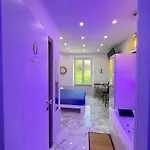 Luxor Eco Casa E Per Vacanze In Centro Piazza Bologna, Colosseo, Piazza Di Spagna, Vaticano, San Pietro, Sapienza, Fontana Di Trevi, Piazza Navona, Trastevere, Tiburtina, Termini, Aeroporto 4*