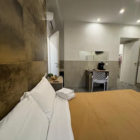 Luxor Eco Casa E Per Vacanze In Centro Piazza Bologna, Colosseo, Piazza Di Spagna, Vaticano, San Pietro, Sapienza, Fontana Di Trevi, Piazza Navona, Trastevere, Tiburtina, Termini, Aeroporto