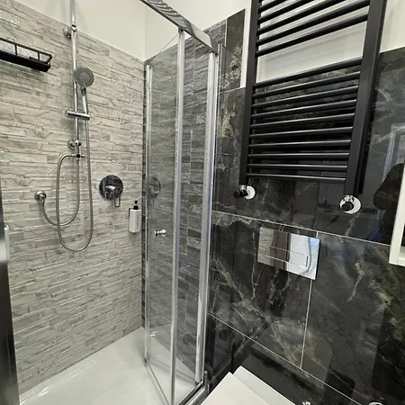 Luxor Eco Casa E Per Vacanze In Centro Piazza Bologna, Colosseo, Piazza Di Spagna, Vaticano, San Pietro, Sapienza, Fontana Di Trevi, Piazza Navona, Trastevere, Tiburtina, Termini, Aeroporto Bed and breakfast 4*