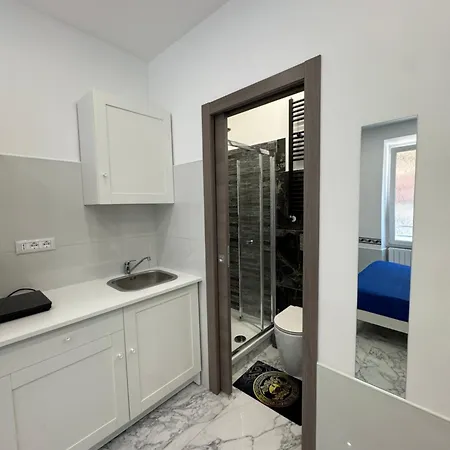 Luxor Eco Casa E Per Vacanze In Centro Piazza Bologna, Colosseo, Piazza Di Spagna, Vaticano, San Pietro, Sapienza, Fontana Di Trevi, Piazza Navona, Trastevere, Tiburtina, Termini, Aeroporto Bed and breakfast Roma