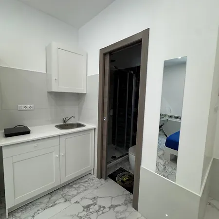 Bed and breakfast Luxor Eco Casa E Per Vacanze In Centro Piazza Bologna, Colosseo, Piazza Di Spagna, Vaticano, San Pietro, Sapienza, Fontana Di Trevi, Piazza Navona, Trastevere, Tiburtina, Termini, Aeroporto 4*