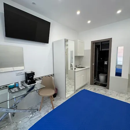 Luxor Eco Casa E Per Vacanze In Centro Piazza Bologna, Colosseo, Piazza Di Spagna, Vaticano, San Pietro, Sapienza, Fontana Di Trevi, Piazza Navona, Trastevere, Tiburtina, Termini, Aeroporto 4* Roma