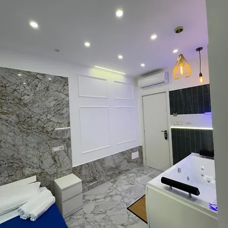 Luxor Eco Casa E Per Vacanze In Centro Piazza Bologna, Colosseo, Piazza Di Spagna, Vaticano, San Pietro, Sapienza, Fontana Di Trevi, Piazza Navona, Trastevere, Tiburtina, Termini, Aeroporto Bed and breakfast 4*