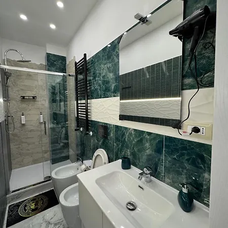 Luxor Eco Casa E Per Vacanze In Centro Piazza Bologna, Colosseo, Piazza Di Spagna, Vaticano, San Pietro, Sapienza, Fontana Di Trevi, Piazza Navona, Trastevere, Tiburtina, Termini, Aeroporto Roma