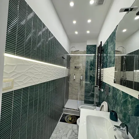 Luxor Eco Casa E Per Vacanze In Centro Piazza Bologna, Colosseo, Piazza Di Spagna, Vaticano, San Pietro, Sapienza, Fontana Di Trevi, Piazza Navona, Trastevere, Tiburtina, Termini, Aeroporto 4*