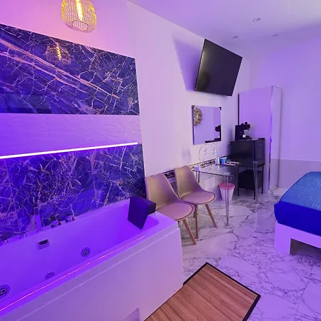 Couette-café Luxor Eco Casa E Per Vacanze In Centro Piazza Bologna, Colosseo, Piazza Di Spagna, Vaticano, San Pietro, Sapienza, Fontana Di Trevi, Piazza Navona, Trastevere, Tiburtina, Termini, Aeroporto Rome