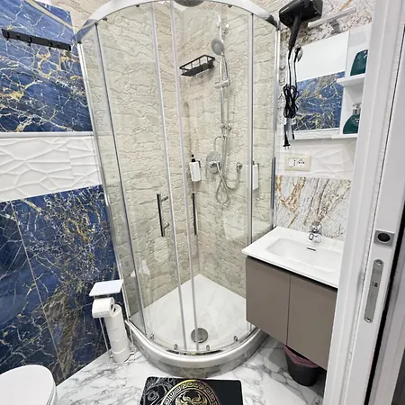Luxor Eco Casa E Per Vacanze In Centro Piazza Bologna, Colosseo, Piazza Di Spagna, Vaticano, San Pietro, Sapienza, Fontana Di Trevi, Piazza Navona, Trastevere, Tiburtina, Termini, Aeroporto Bed and breakfast