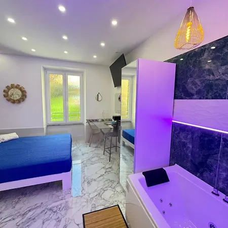 Luxor Eco Casa E Per Vacanze In Centro Piazza Bologna, Colosseo, Piazza Di Spagna, Vaticano, San Pietro, Sapienza, Fontana Di Trevi, Piazza Navona, Trastevere, Tiburtina, Termini, Aeroporto 4* Roma
