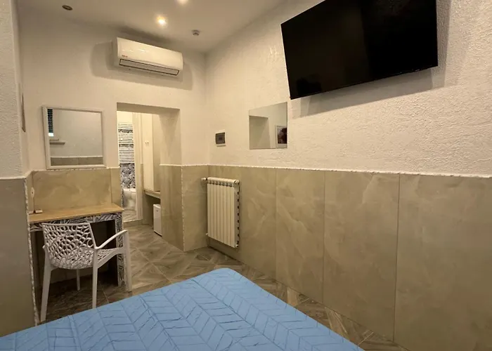 Luxor Eco Casa E Per Vacanze In Centro Piazza Bologna, Colosseo, Piazza Di Spagna, Vaticano, San Pietro, Sapienza, Fontana Di Trevi, Piazza Navona, Trastevere, Tiburtina, Termini, Aeroporto Bed and breakfast