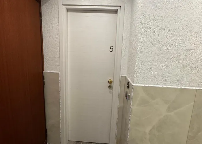 Bed and breakfast Luxor Eco Casa E Per Vacanze In Centro Piazza Bologna, Colosseo, Piazza Di Spagna, Vaticano, San Pietro, Sapienza, Fontana Di Trevi, Piazza Navona, Trastevere, Tiburtina, Termini, Aeroporto