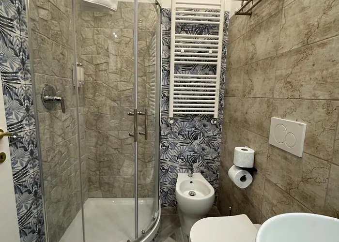 Bed and breakfast Luxor Eco Casa E Per Vacanze In Centro Piazza Bologna, Colosseo, Piazza Di Spagna, Vaticano, San Pietro, Sapienza, Fontana Di Trevi, Piazza Navona, Trastevere, Tiburtina, Termini, Aeroporto 4*