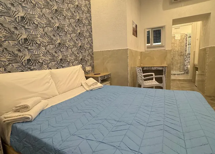Luxor Eco Casa E Per Vacanze In Centro Piazza Bologna, Colosseo, Piazza Di Spagna, Vaticano, San Pietro, Sapienza, Fontana Di Trevi, Piazza Navona, Trastevere, Tiburtina, Termini, Aeroporto 4*