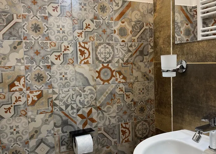 Luxor Eco Casa E Per Vacanze In Centro Piazza Bologna, Colosseo, Piazza Di Spagna, Vaticano, San Pietro, Sapienza, Fontana Di Trevi, Piazza Navona, Trastevere, Tiburtina, Termini, Aeroporto 4*