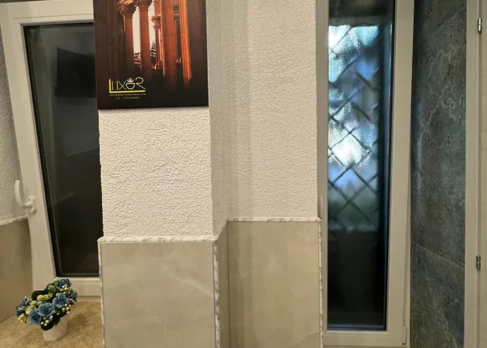 Luxor Eco Casa E Per Vacanze In Centro Piazza Bologna, Colosseo, Piazza Di Spagna, Vaticano, San Pietro, Sapienza, Fontana Di Trevi, Piazza Navona, Trastevere, Tiburtina, Termini, Aeroporto