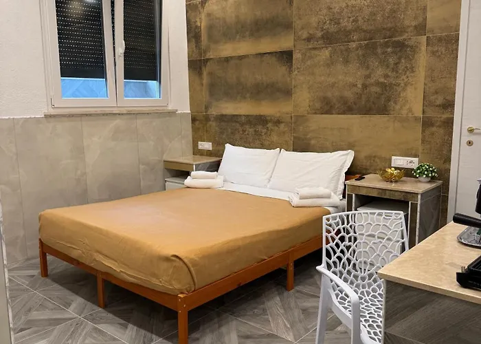 Luxor Eco Casa E Per Vacanze In Centro Piazza Bologna, Colosseo, Piazza Di Spagna, Vaticano, San Pietro, Sapienza, Fontana Di Trevi, Piazza Navona, Trastevere, Tiburtina, Termini, Aeroporto 4*