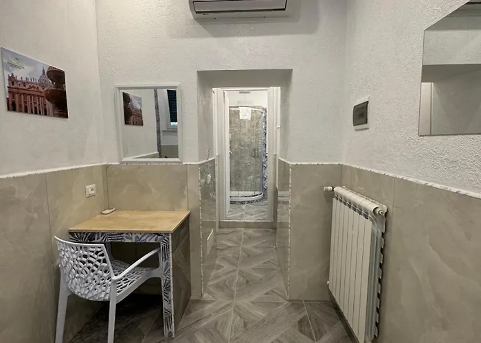 Luxor Eco Casa E Per Vacanze In Centro Piazza Bologna, Colosseo, Piazza Di Spagna, Vaticano, San Pietro, Sapienza, Fontana Di Trevi, Piazza Navona, Trastevere, Tiburtina, Termini, Aeroporto Bed and breakfast