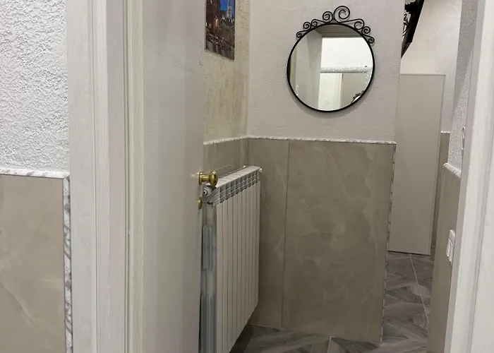 Luxor Eco Casa E Per Vacanze In Centro Piazza Bologna, Colosseo, Piazza Di Spagna, Vaticano, San Pietro, Sapienza, Fontana Di Trevi, Piazza Navona, Trastevere, Tiburtina, Termini, Aeroporto 4*