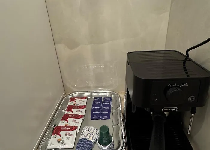 Luxor Eco Casa E Per Vacanze In Centro Piazza Bologna, Colosseo, Piazza Di Spagna, Vaticano, San Pietro, Sapienza, Fontana Di Trevi, Piazza Navona, Trastevere, Tiburtina, Termini, Aeroporto Bed and breakfast