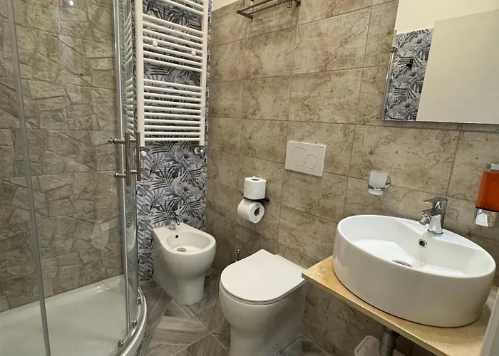 Luxor Eco Casa E Per Vacanze In Centro Piazza Bologna, Colosseo, Piazza Di Spagna, Vaticano, San Pietro, Sapienza, Fontana Di Trevi, Piazza Navona, Trastevere, Tiburtina, Termini, Aeroporto Roma