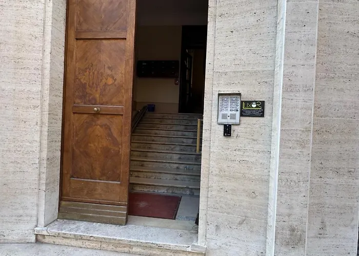 Bed and breakfast Luxor Eco Casa E Per Vacanze In Centro Piazza Bologna, Colosseo, Piazza Di Spagna, Vaticano, San Pietro, Sapienza, Fontana Di Trevi, Piazza Navona, Trastevere, Tiburtina, Termini, Aeroporto 4*