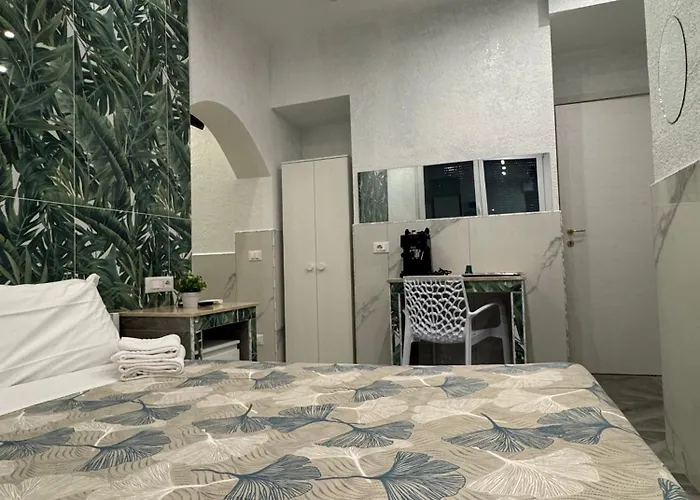 Luxor Eco Casa E Per Vacanze In Centro Piazza Bologna, Colosseo, Piazza Di Spagna, Vaticano, San Pietro, Sapienza, Fontana Di Trevi, Piazza Navona, Trastevere, Tiburtina, Termini, Aeroporto