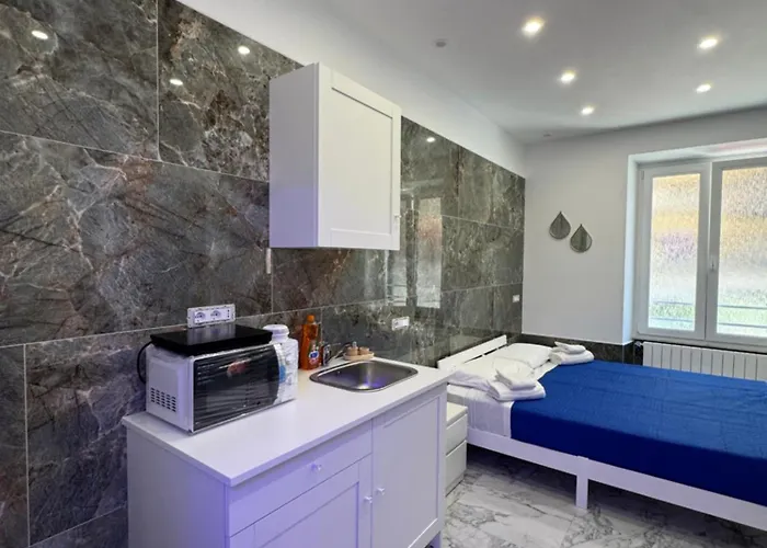 Luxor Eco Casa E Per Vacanze In Centro Piazza Bologna, Colosseo, Piazza Di Spagna, Vaticano, San Pietro, Sapienza, Fontana Di Trevi, Piazza Navona, Trastevere, Tiburtina, Termini, Aeroporto Couette-café 4*