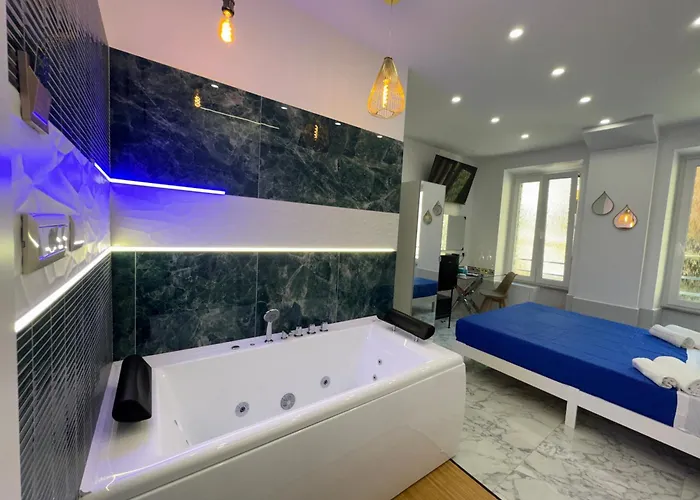 Luxor Eco Casa E Per Vacanze In Centro Piazza Bologna, Colosseo, Piazza Di Spagna, Vaticano, San Pietro, Sapienza, Fontana Di Trevi, Piazza Navona, Trastevere, Tiburtina, Termini, Aeroporto