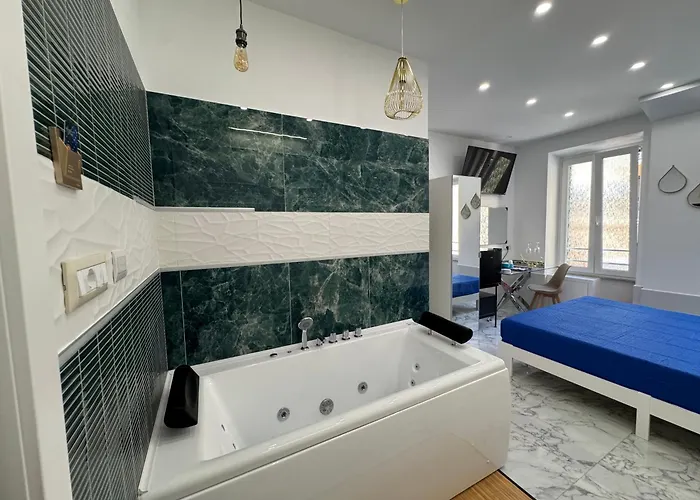 Luxor Eco Casa E Per Vacanze In Centro Piazza Bologna, Colosseo, Piazza Di Spagna, Vaticano, San Pietro, Sapienza, Fontana Di Trevi, Piazza Navona, Trastevere, Tiburtina, Termini, Aeroporto