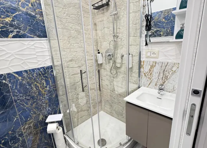 Luxor Eco Casa E Per Vacanze In Centro Piazza Bologna, Colosseo, Piazza Di Spagna, Vaticano, San Pietro, Sapienza, Fontana Di Trevi, Piazza Navona, Trastevere, Tiburtina, Termini, Aeroporto Couette-café